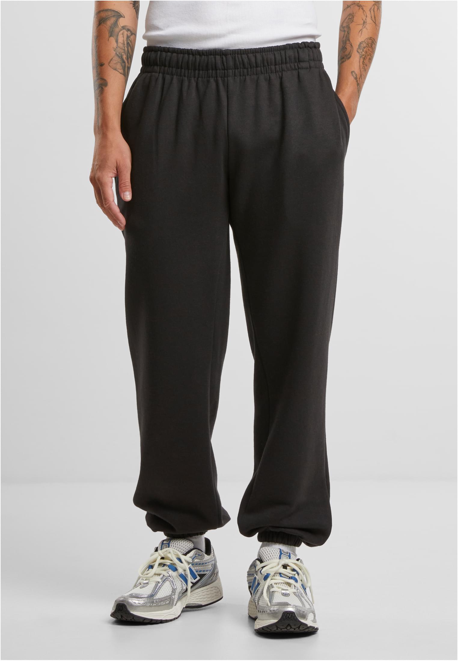 Urban Classics Essential Sweatpants - Black